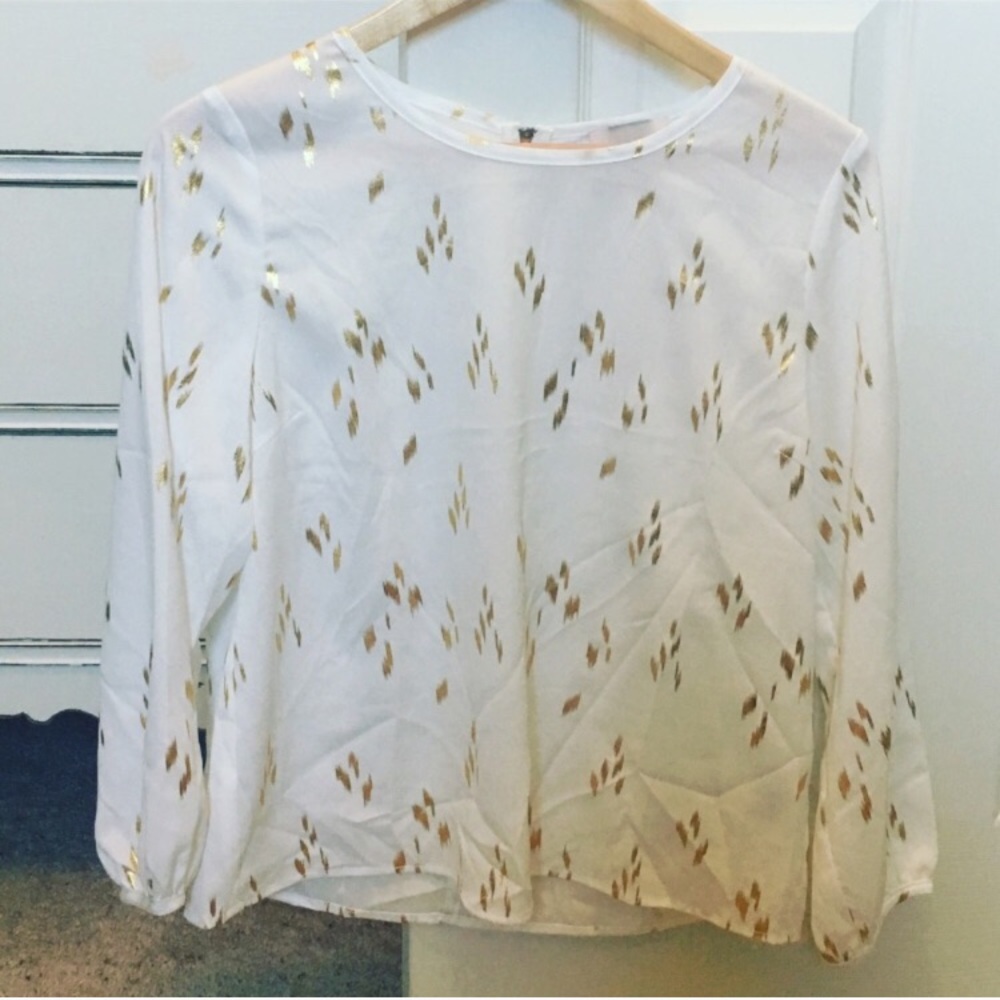 🛑 SOLD-White & Gold work top